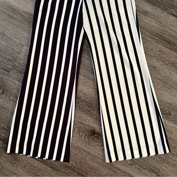 Alice + Olivia Paula Striped Wide Leg Pants - Picture 2 of 8